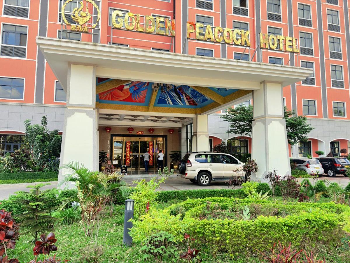 Golden Peacock Hotel Блантайър Екстериор снимка